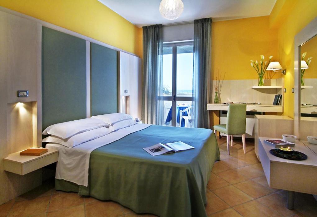 Alexandra Plaza Hotel Riccione Exterior foto